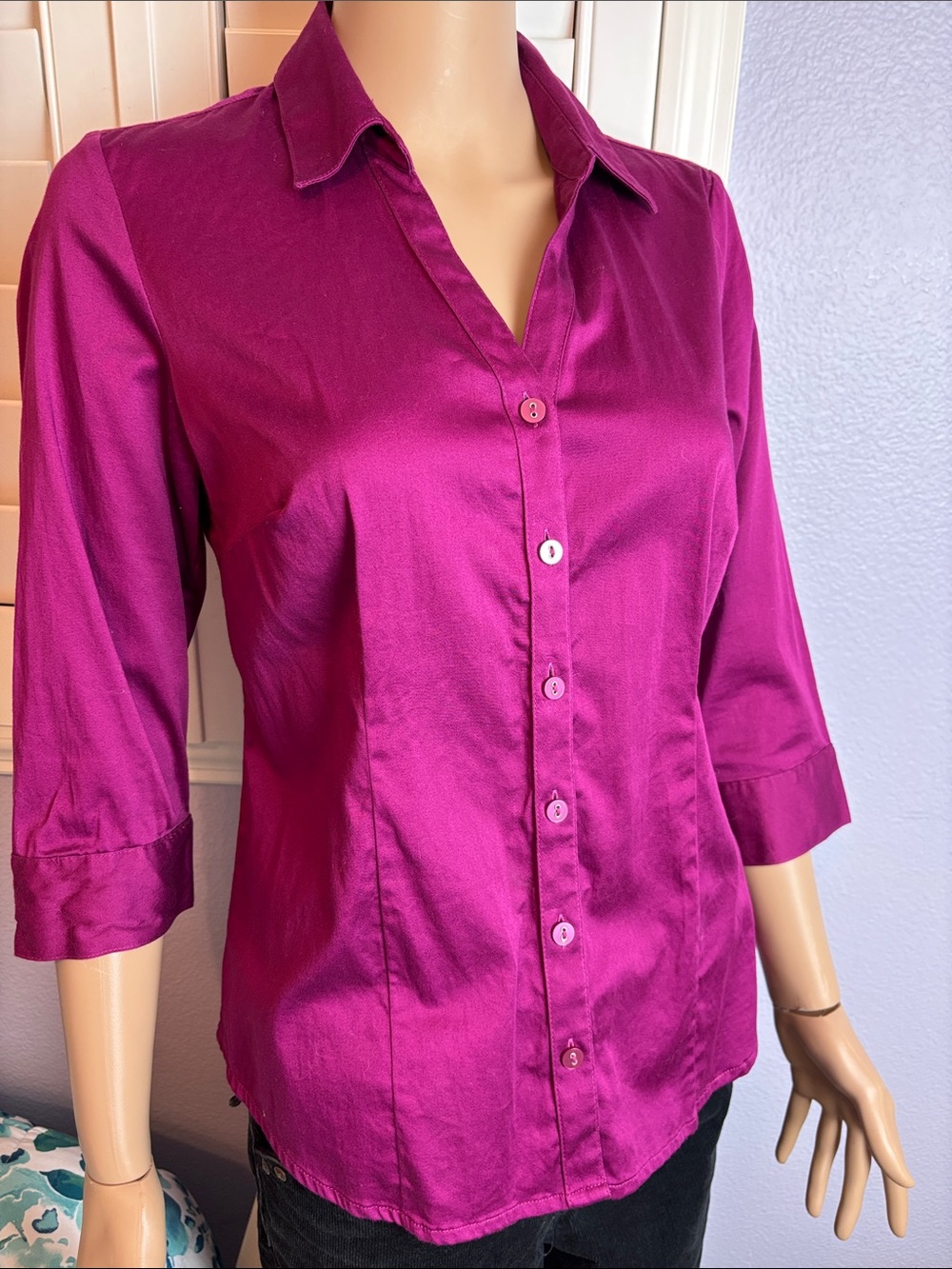 212 Collection Satin Button-Down Shirt in Magenta With Stretch